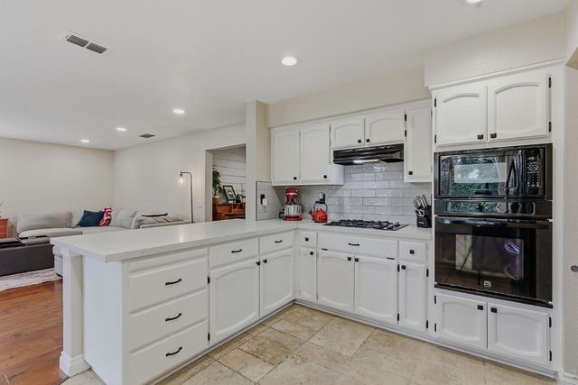 9281 Abert Ct, Elk Grove, CA 95758