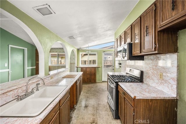 18814 Fonthill Avenue, Torrance, CA 90504