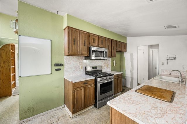 18814 Fonthill Avenue, Torrance, CA 90504