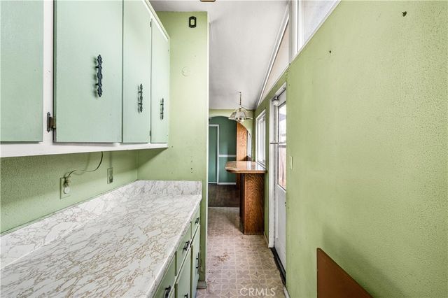 18814 Fonthill Avenue, Torrance, CA 90504