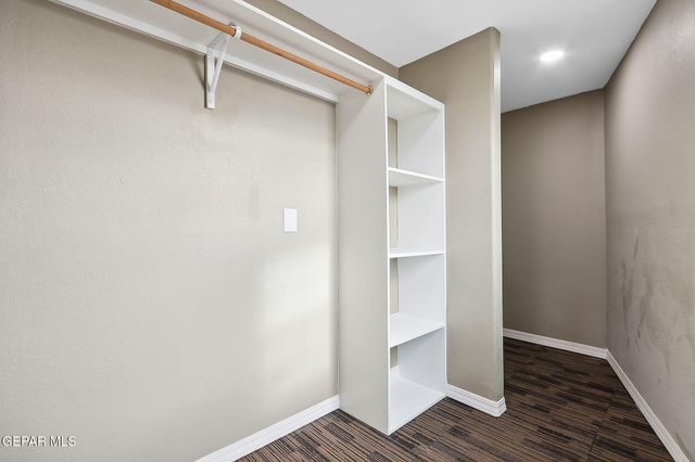 320 MIRASOL Drive, El Paso, TX 79907