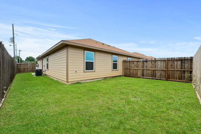 159 South Bend Circle B, Willis, TX 77378