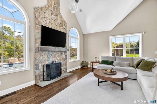 94 Cooks Lane, Guilford, CT 06437