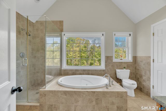 94 Cooks Lane, Guilford, CT 06437