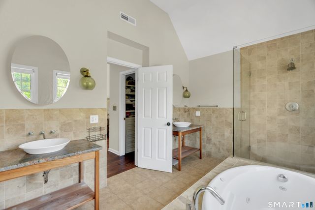 94 Cooks Lane, Guilford, CT 06437