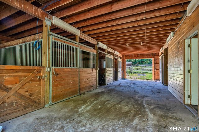 94 Cooks Lane, Guilford, CT 06437