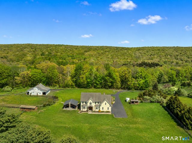 94 Cooks Lane, Guilford, CT 06437