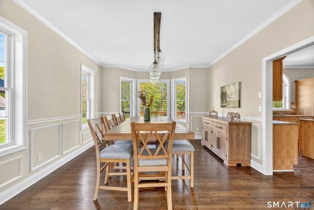 94 Cooks Lane, Guilford, CT 06437