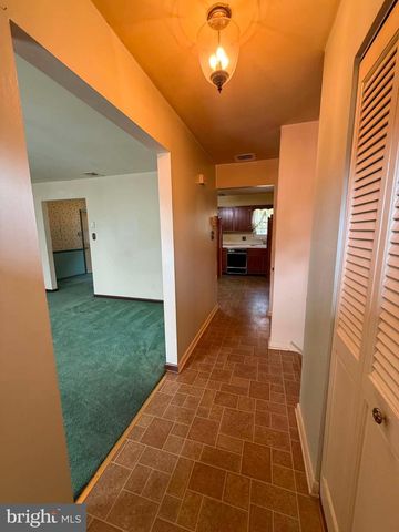 130 HOLLY DR, Mechanicsburg, PA 17055