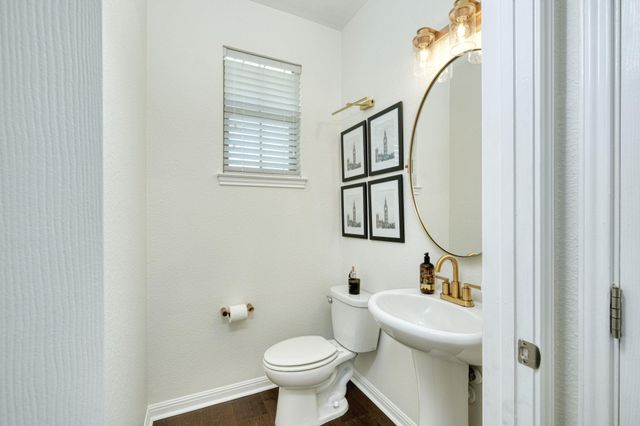 7233 Menchaca RD 10, Austin, TX 78745