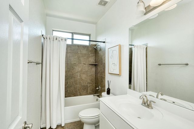 7233 Menchaca RD 10, Austin, TX 78745