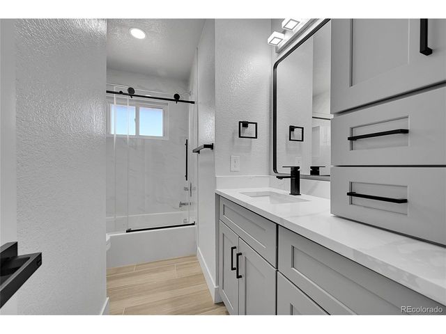 3140 S University Blvd, Denver, CO 80210