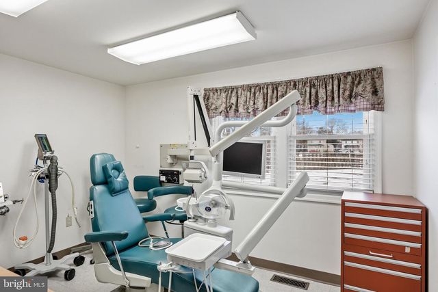 24-26 W BROAD ST, Paulsboro, NJ 08066