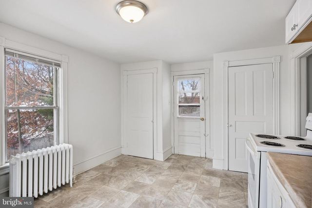 24-26 W BROAD ST, Paulsboro, NJ 08066