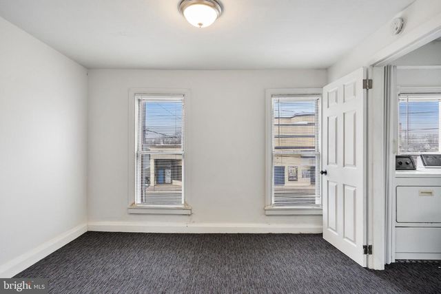 24-26 W BROAD ST, Paulsboro, NJ 08066