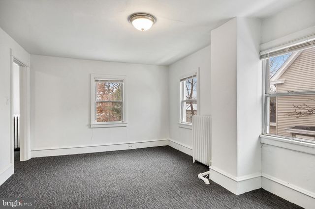 24-26 W BROAD ST, Paulsboro, NJ 08066