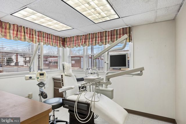 24-26 W BROAD ST, Paulsboro, NJ 08066