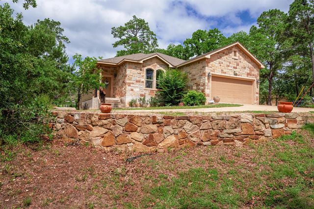 108 Kaliu CT, Bastrop, TX 78602