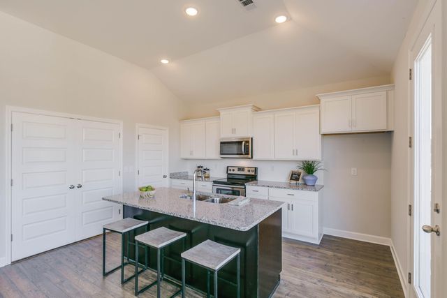 1011 Fortitude Trail 12, Chattanooga, TN 37421
