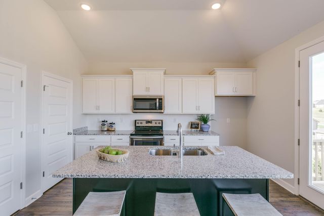 1011 Fortitude Trail 12, Chattanooga, TN 37421