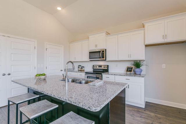 1011 Fortitude Trail 12, Chattanooga, TN 37421