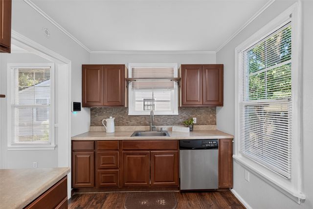 252 E Linden Street, Shreveport, LA 71104