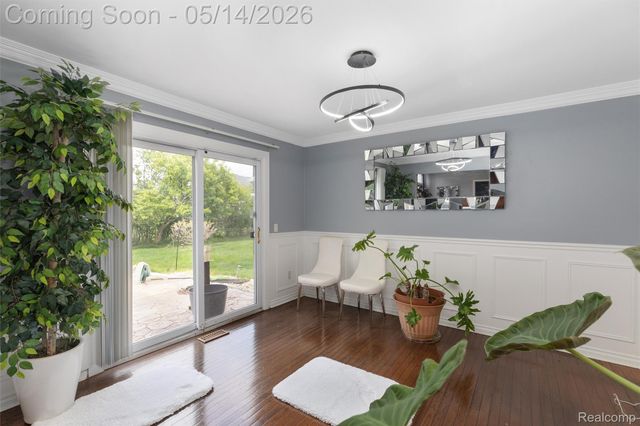 27526 Bridle Hills Drive, Farmington Hills, MI 48336