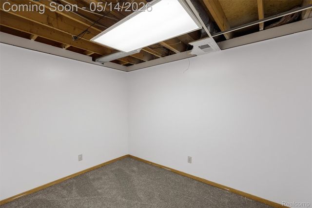 27526 Bridle Hills Drive, Farmington Hills, MI 48336