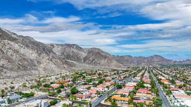 54677 Avenida Diaz, La Quinta, CA 92253