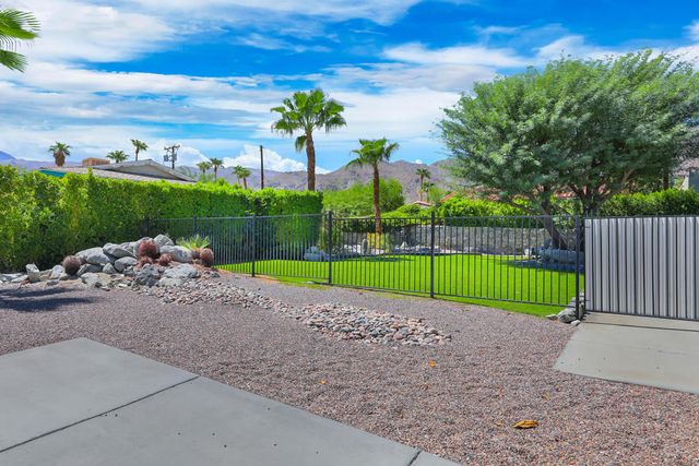 54677 Avenida Diaz, La Quinta, CA 92253