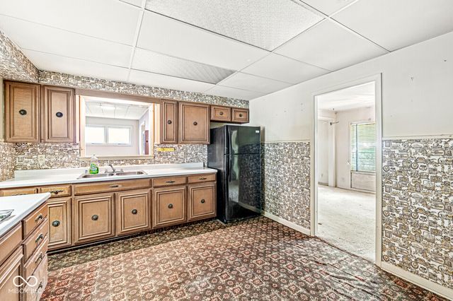 34 Crestwood Drive, Whiteland, IN 46184