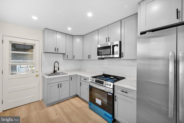 1014 MOSS ST, Reading, PA 19604