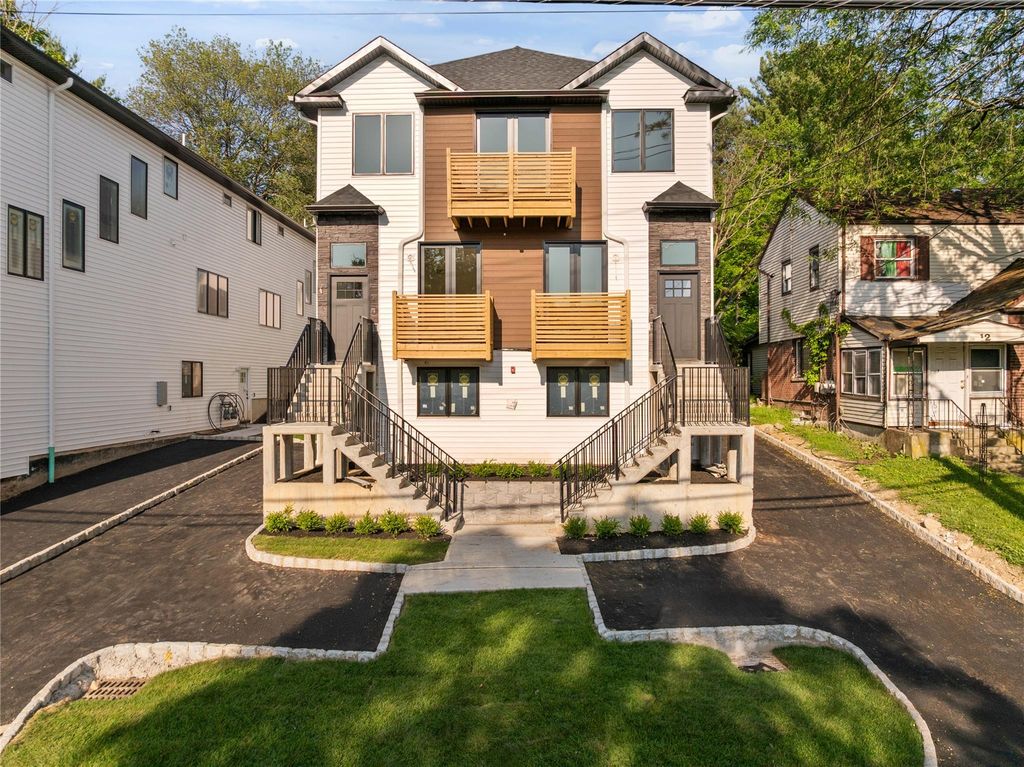 10 Memorial Park Drive 102, Spring Valley, NY 10977