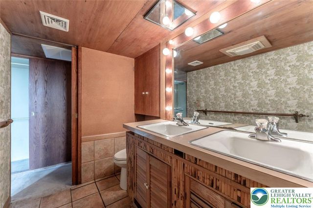 115 Marruth Avenue, Forks Twp, PA 18040