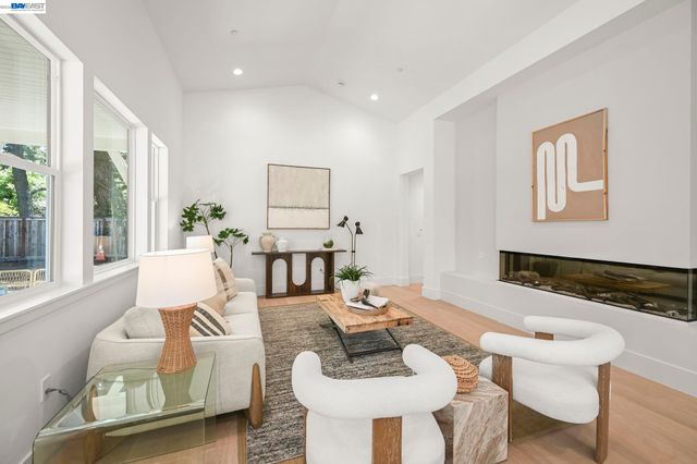 106 Providence Place, Pleasant Hill, CA 94523