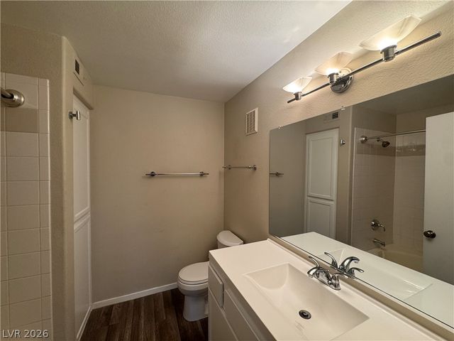 950 Seven Hills Drive 1723, Henderson, NV 89052