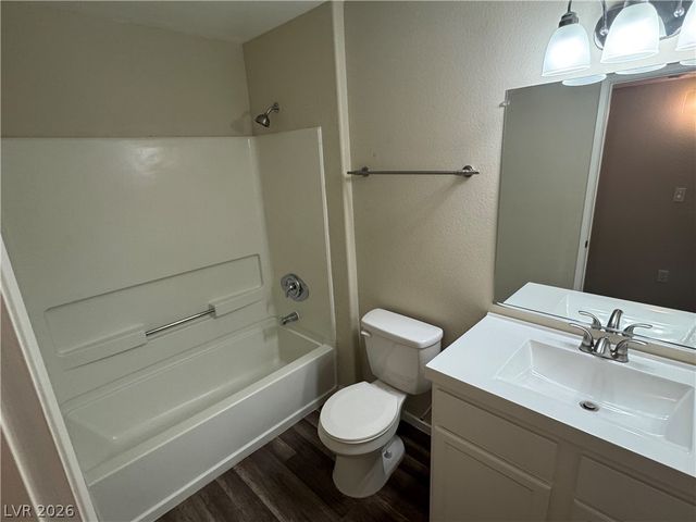 950 Seven Hills Drive 1723, Henderson, NV 89052