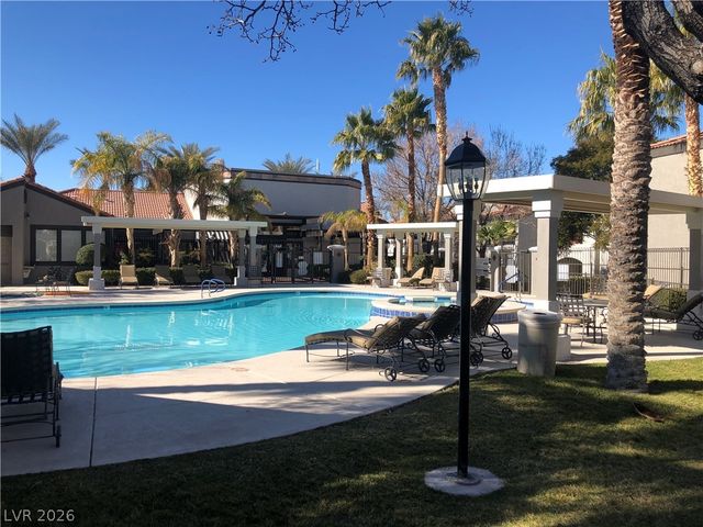 950 Seven Hills Drive 1723, Henderson, NV 89052