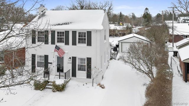 2430 Chelsea Street, Trenton, MI 48183