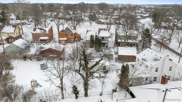 2430 Chelsea Street, Trenton, MI 48183