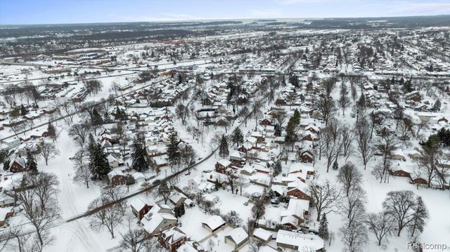 2430 Chelsea Street, Trenton, MI 48183