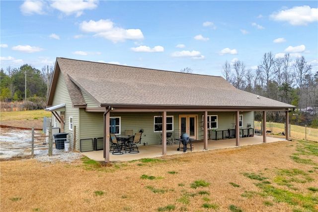 665 Oconee Creek Road, Walhalla, SC 29691