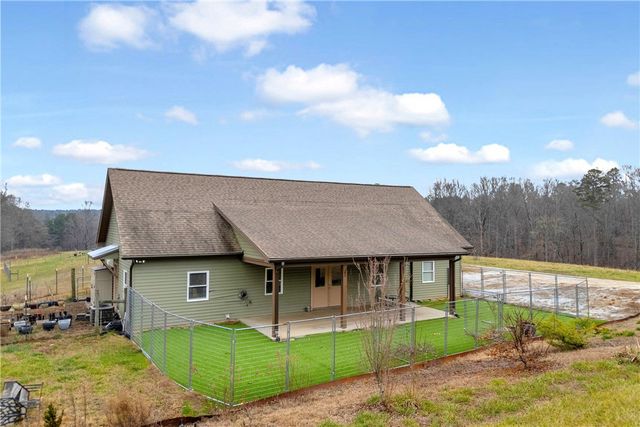 665 Oconee Creek Road, Walhalla, SC 29691