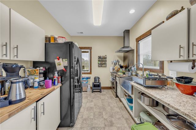 665 Oconee Creek Road, Walhalla, SC 29691