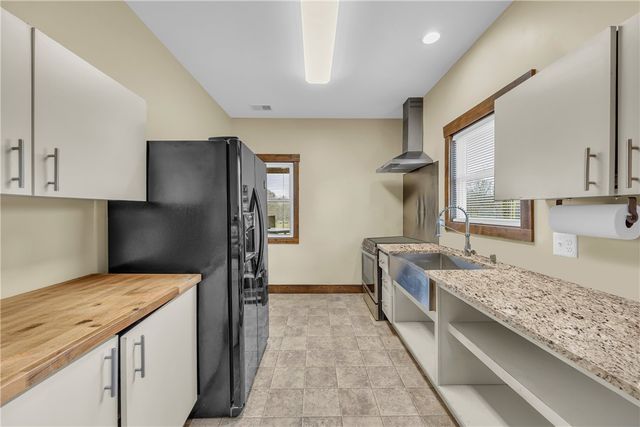 665 Oconee Creek Road, Walhalla, SC 29691