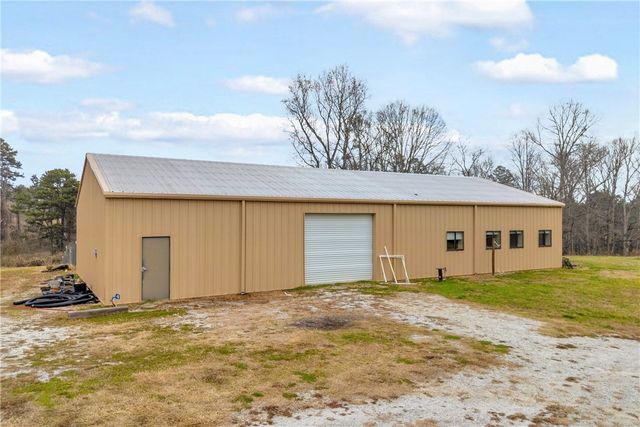 665 Oconee Creek Road, Walhalla, SC 29691