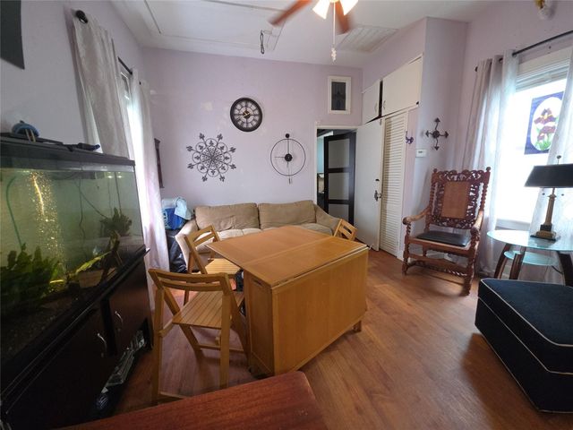 1203 Avenue L, Galveston, TX 77550