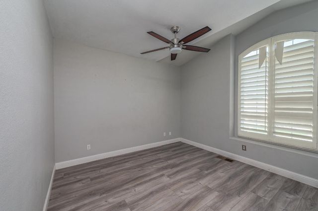 2800 Olympus Ct, Modesto, CA 95356