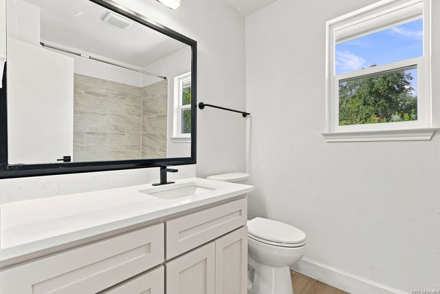 2818 Burning Rock, San Antonio, TX 78247