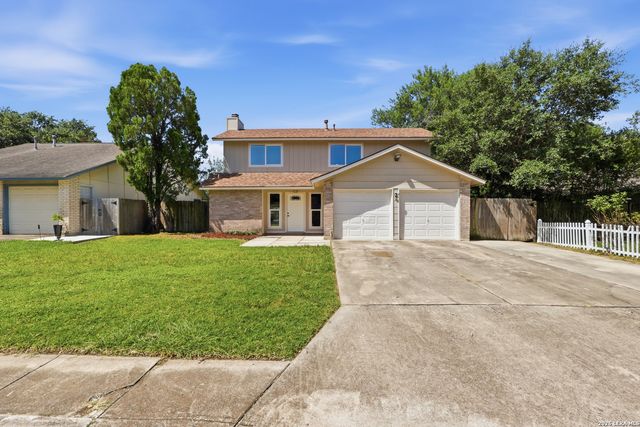 2818 Burning Rock, San Antonio, TX 78247